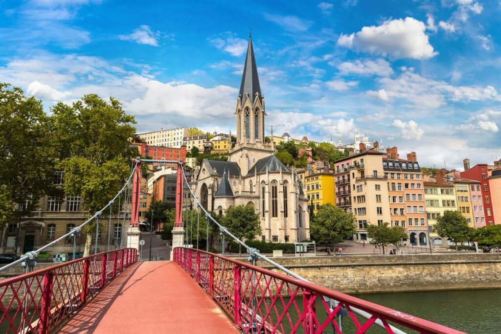 Top 10 des plus belles places de Lyon